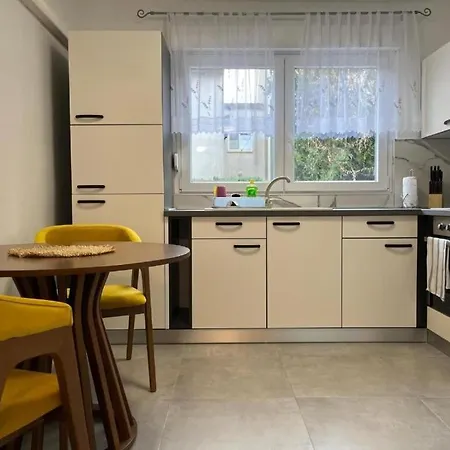 Angels Anna I Marlen *