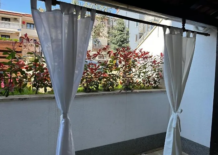 Angels Anna I Marlen 아파트 풀라